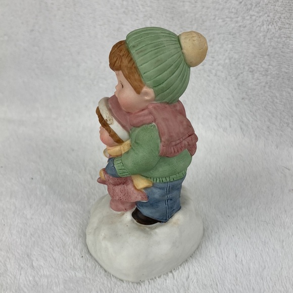 Avon VTG 1985 Hand Painted Porcelain Joy to the World Figurine Music Box 4” - Picture 4 of 11